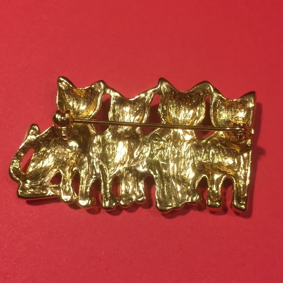 Vintage Black White Enamel Cats With Green Rhinestones Eyes Brooch Gold Detail - Picture 4 of 5